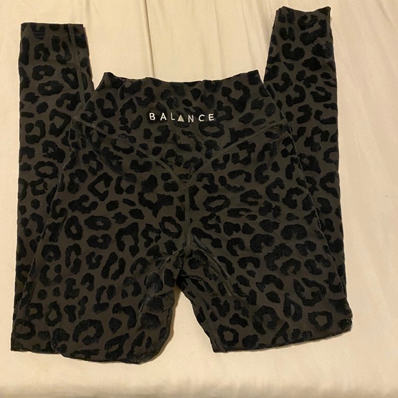 Balance Athletica Lux Pant Panther - Picture 3 of 4